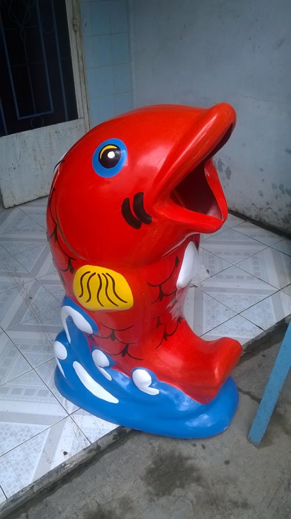 thùng đựng rác hình con thú