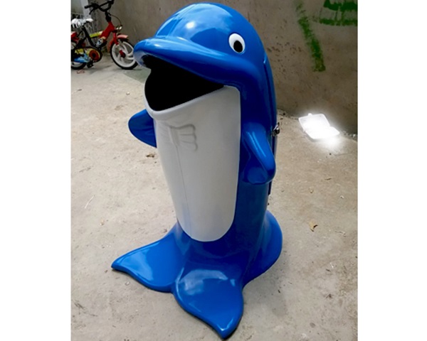 thùng rác nhựa hình con thú