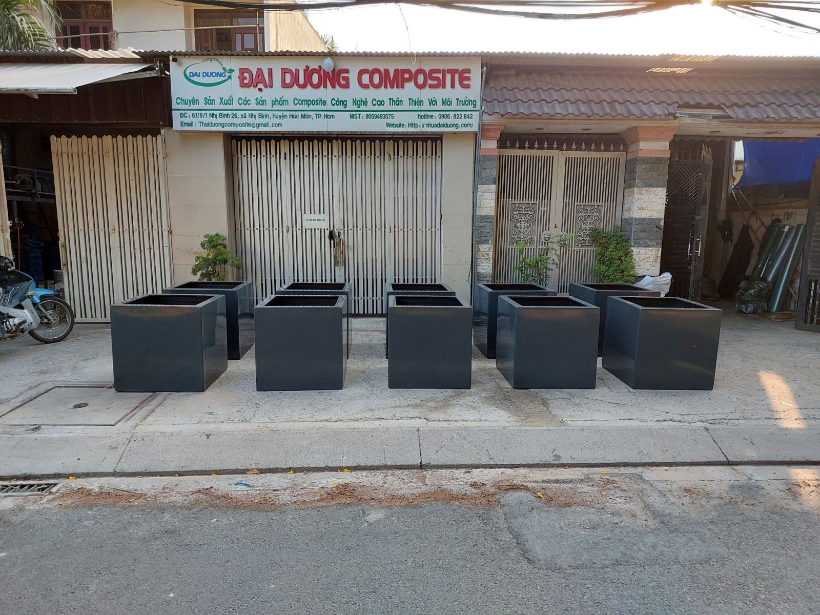 xưởng sản xuất chậu Composite